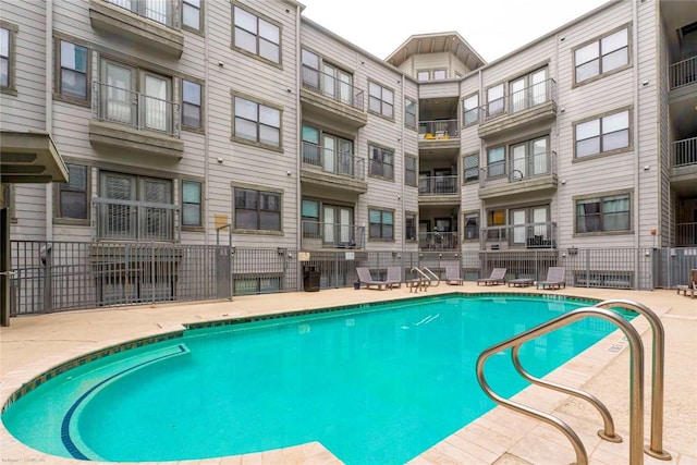2502 Leon St Unit 305, Austin, TX 78705 - view of community pool