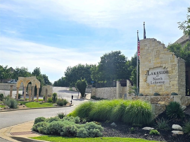 204 Lake Como Dr, Austin, TX 78734 - view of community / neighborhood sign