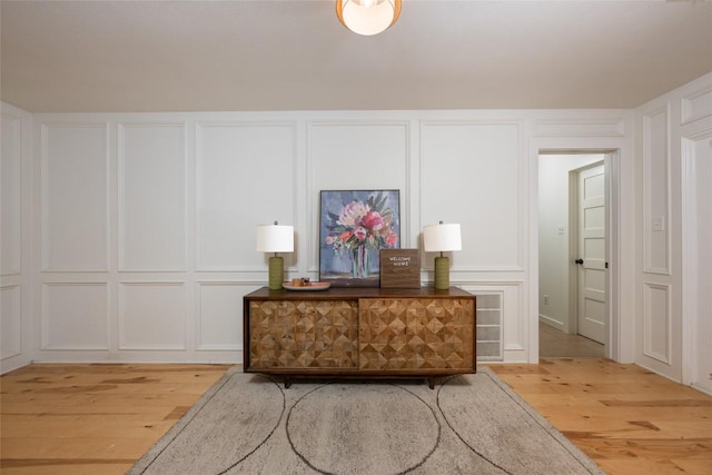 6317 Gato Path, Austin, TX 78731 - detailed view of a decorative wall and wood finished floors