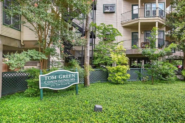 3115 Tom Green St Unit 202, Austin, TX 78705 - view of community / neighborhood sign