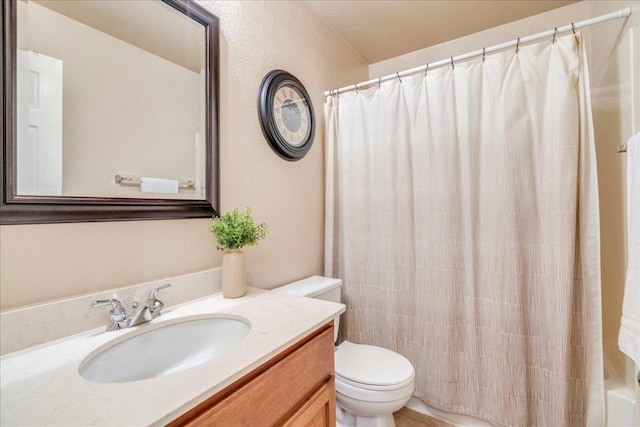 18717 Shoreless Dr, Pflugerville, TX 78660 - full bath with vanity and shower / bath combo with shower curtain