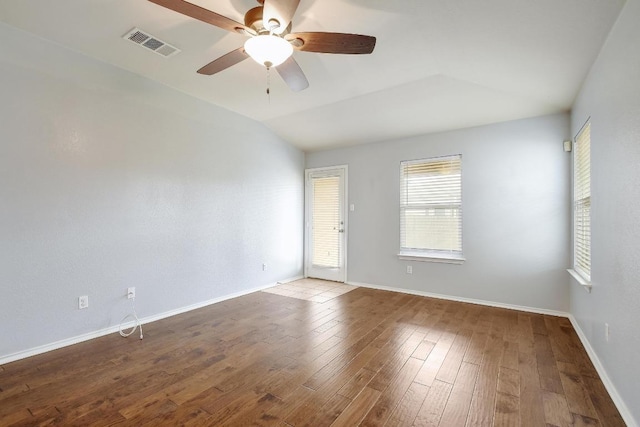 371 Bloomsbury Dr, Kyle, TX 78640 - empty room featuring vaulted ceiling, wood finished floors, and ceiling fan