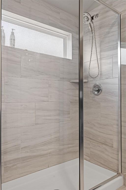 1703 Omaha Dr, Lago Vista, TX 78645 - full bath with a shower stall