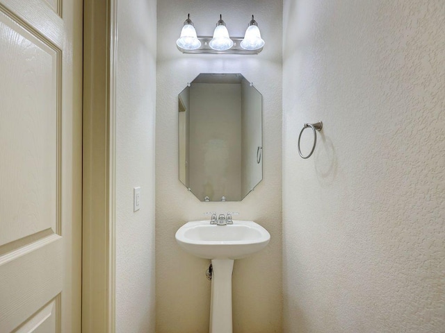 11509 Timber Heights Dr, Austin, TX 78754 - view of bathroom