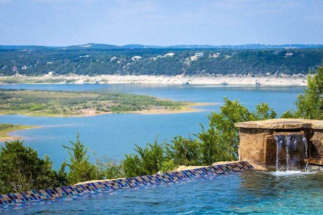 908 Watercliffe Dr, Lago Vista, TX 78645 - water view