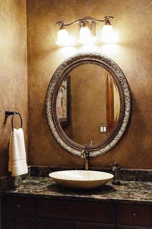 908 Watercliffe Dr, Lago Vista, TX 78645 - bathroom with vanity