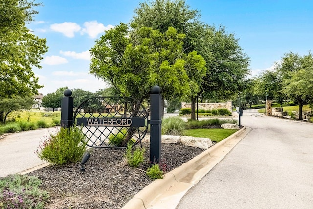 908 Watercliffe Dr, Lago Vista, TX 78645 - community sign featuring a gate