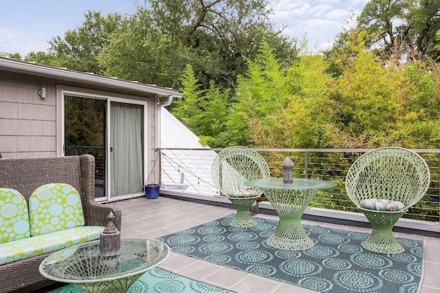 2606 Rockingham Dr, Austin, TX 78704 - view of wooden terrace