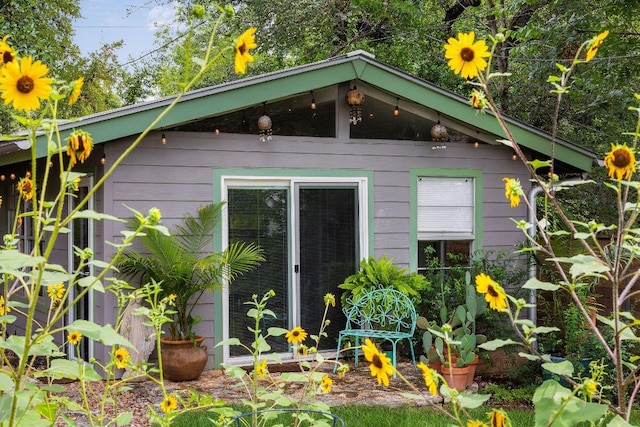 2606 Rockingham Dr, Austin, TX 78704 - view of home's exterior