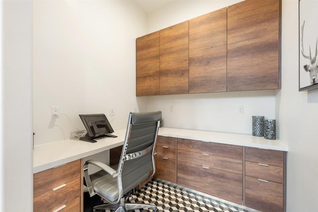 4103 Ridgelea Dr, Austin, TX 78731 - office area with built in study area