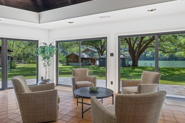 2401 Manana St, Austin, TX 78730 - interior space