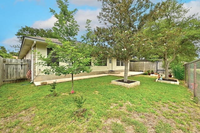 9602 Tea Rose Trl, Austin, TX 78748 - fenced backyard with a patio