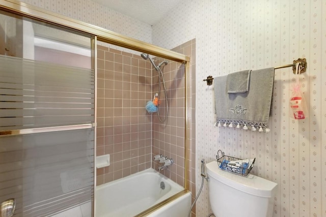 2500 Dana Cv, Austin, TX 78746 - full bathroom with wallpapered walls and enclosed tub / shower combo