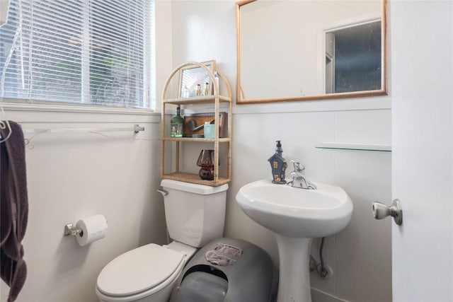 2721 Hemphill Park Unit B103, Austin, TX 78705 - bathroom with toilet