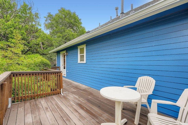 1117 Algarita Ave, Austin, TX 78704 - view of wooden terrace