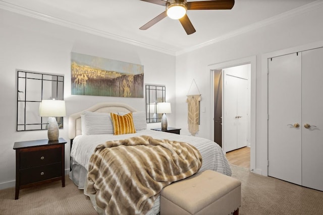 1900 Barton Springs Rd Unit 3038, Austin, TX 78704 - bedroom with crown molding, carpet flooring, a closet, and ceiling fan