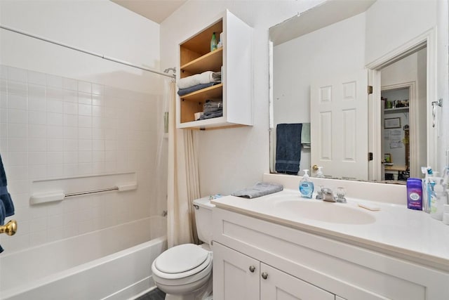 9206 Brents Elm Dr, Austin, TX 78744 - bathroom featuring vanity and shower / tub combo with curtain