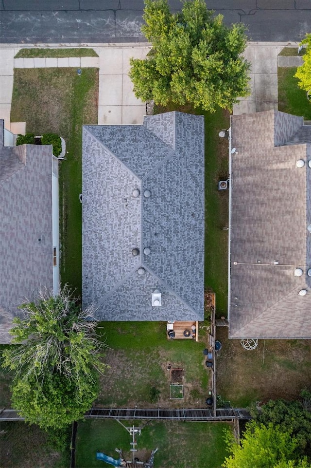 9206 Brents Elm Dr, Austin, TX 78744 - drone / aerial view