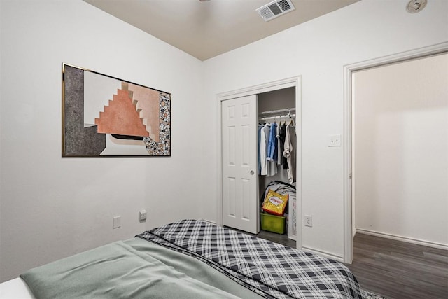 9206 Brents Elm Dr, Austin, TX 78744 - bedroom with wood finished floors and a closet