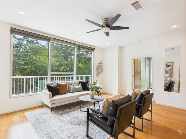 1600 Barton Springs Rd Unit 5107, Austin, TX 78704 - living room featuring ceiling fan, light wood finished floors, and recessed lighting