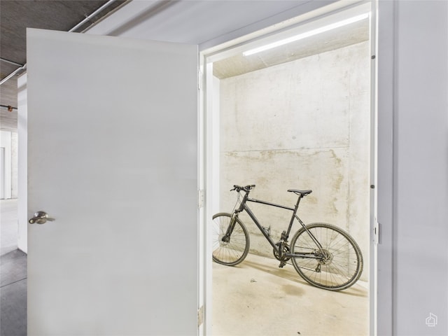 1600 Barton Springs Rd Unit 5107, Austin, TX 78704 - detailed view of concrete floors