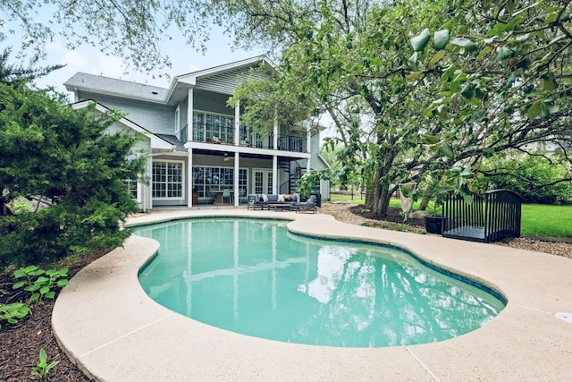 509 Explorer Dr, Lakeway, TX 78734 - outdoor pool featuring a patio