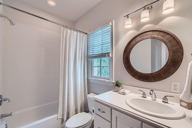 7503 Stonecliff Cir, Austin, TX 78731 - bathroom with shower / tub combo with curtain and vanity