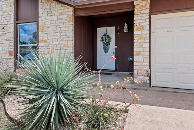 907 Great Oaks Cv, Round Rock, TX 78681 - doorway to property featuring stone siding
