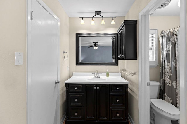 907 Great Oaks Cv, Round Rock, TX 78681 - full bathroom with vanity and ceiling fan