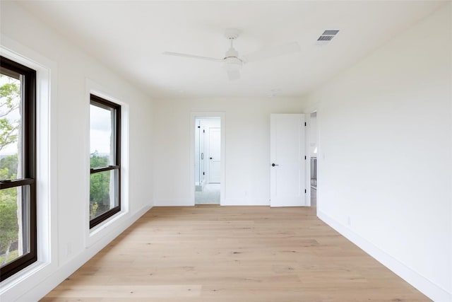 3901 Peak Lookout Dr, Austin, TX 78738 - unfurnished room with light wood-style floors and ceiling fan