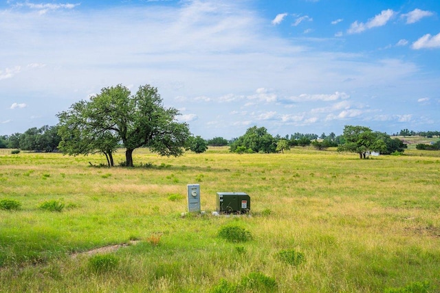 439 Junker Hl, Fredericksburg, TX 78624 - view of yard featuring a rural view