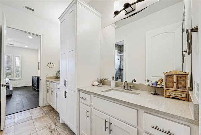 120 Delfino Pl, Horseshoe Bay, TX 78657 - ensuite bathroom with vanity and recessed lighting