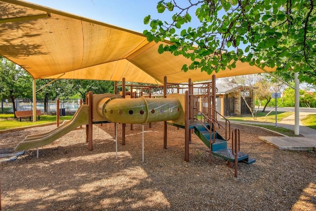 11900 Timber Heights Dr, Austin, TX 78754 - community jungle gym with heating fuel