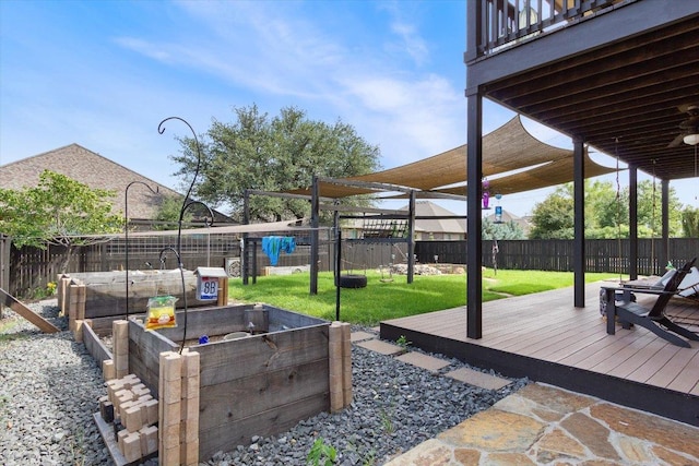 1915 Los Santos Dr, San Marcos, TX 78666 - fenced backyard featuring a deck