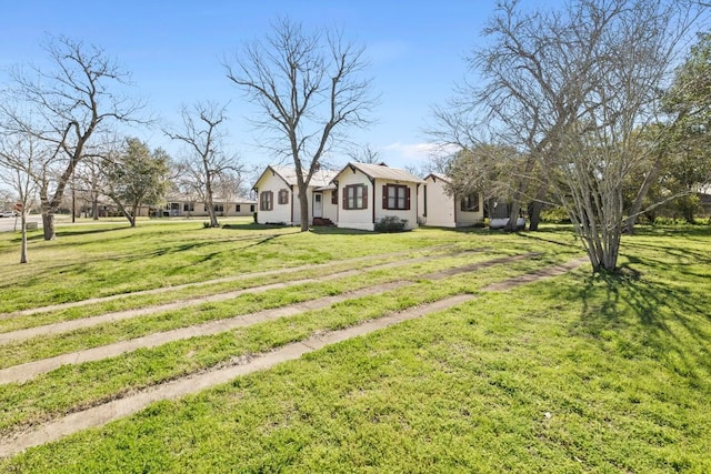 306 S Market St, Flatonia, TX 78941 - view of green lawn