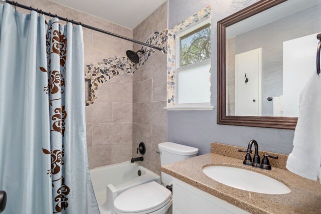 8604 Granada Hills Dr, Austin, TX 78737 - bathroom with vanity and shower / tub combo