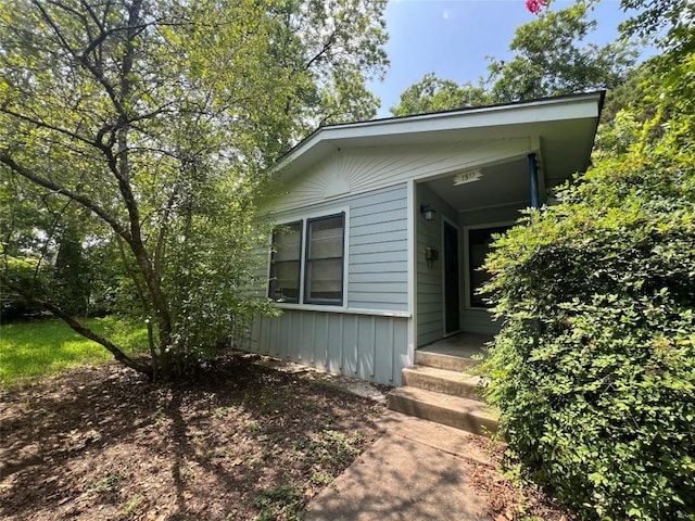 1511 Romeria Dr, Austin, TX 78757 - view of front of home