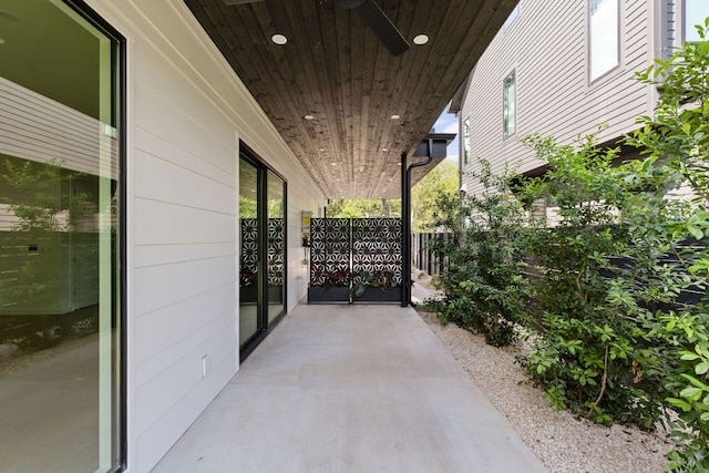 501 E 50th St, Austin, TX 78751 - view of covered porch