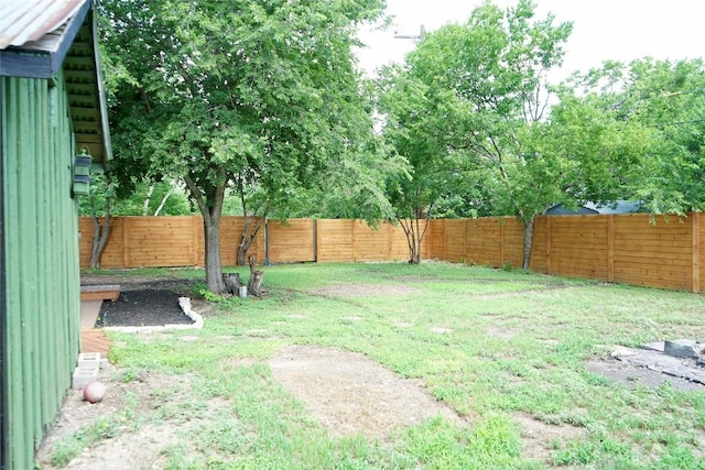 545 W Vaughan St, Bertram, TX 78605 - view of fenced backyard