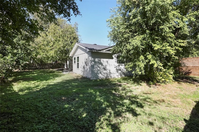 10410 Quail Ridge Dr, Austin, TX 78758 - view of fenced backyard