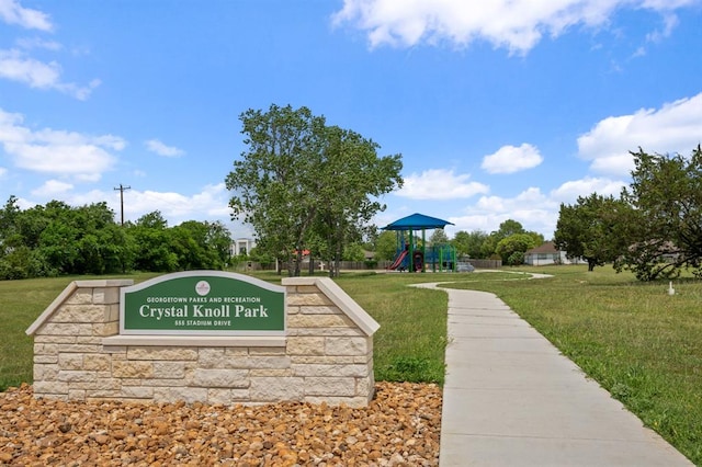 906 Jasmine Trl, Georgetown, TX 78626 - view of property's community featuring a lawn