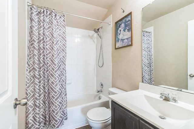 603 Luna Vista Dr, Hutto, TX 78634 - full bathroom featuring shower / tub combo with curtain, vanity, and a textured wall