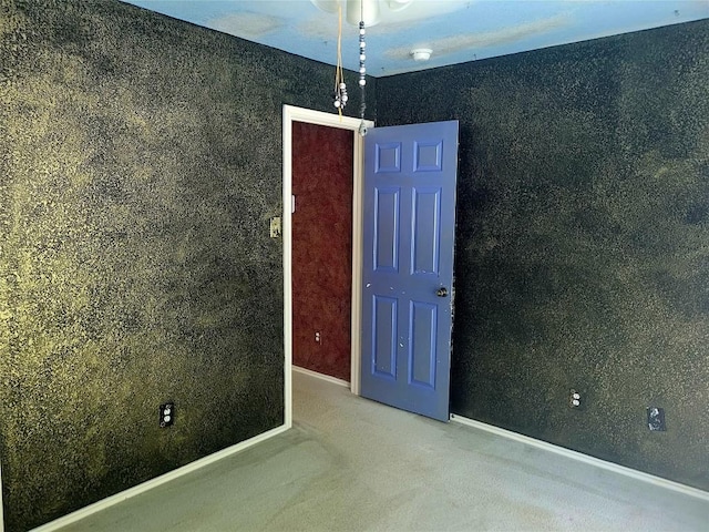 1013 Henderson Dr, Leander, TX 78641 - carpeted spare room featuring a smoke detector and baseboards