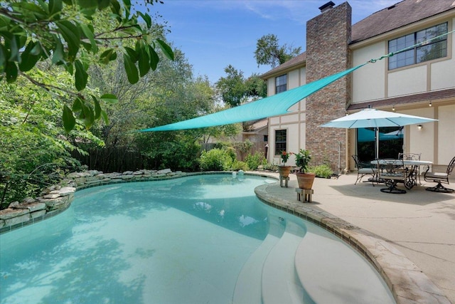 9410 Topridge Dr, Austin, TX 78750 - swimming pool with a patio area