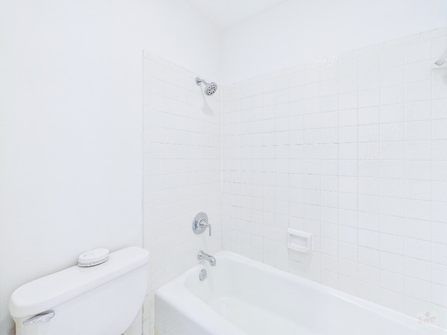 1501 Barton Springs Rd Unit 222, Austin, TX 78704 - bathroom with toilet and bathtub / shower combination