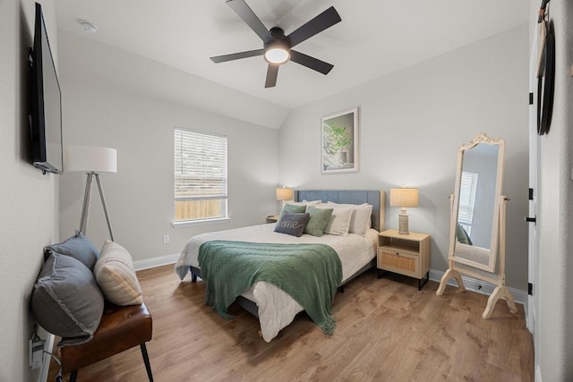 100 Crystal Cv, Round Rock, TX 78664 - bedroom with light wood-type flooring, a ceiling fan, and lofted ceiling