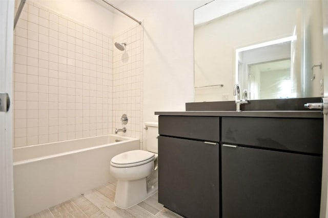 7601 Cooper Ln Unit 25, Austin, TX 78745 - full bathroom with vanity and tub / shower combination