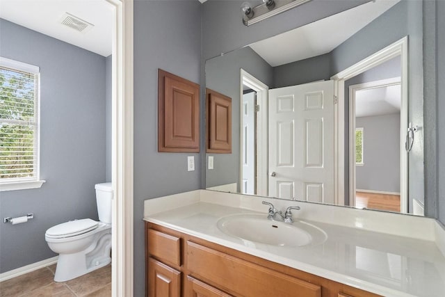 908 Golden Palomino Ct, Austin, TX 78732 - bathroom featuring vanity and tile patterned flooring
