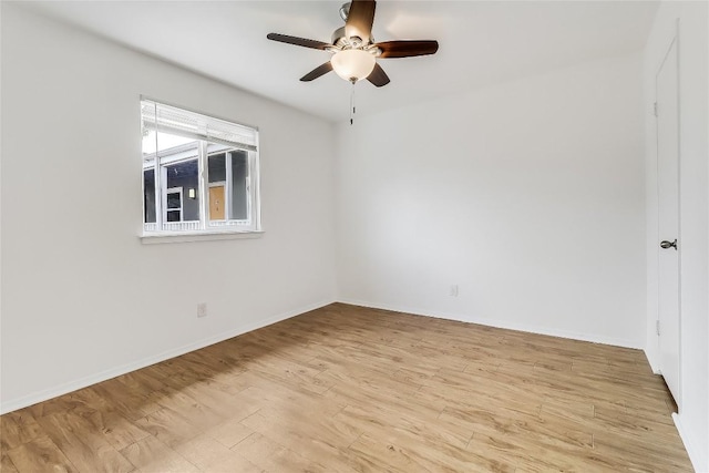 2401 Manor Rd Unit 210, Austin, TX 78722 - unfurnished room with a ceiling fan and light wood-style floors