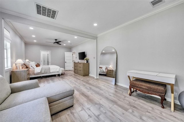 203 Sailors Run, Lakeway, TX 78734 - bedroom featuring crown molding, light wood-style flooring, recessed lighting, and ceiling fan
